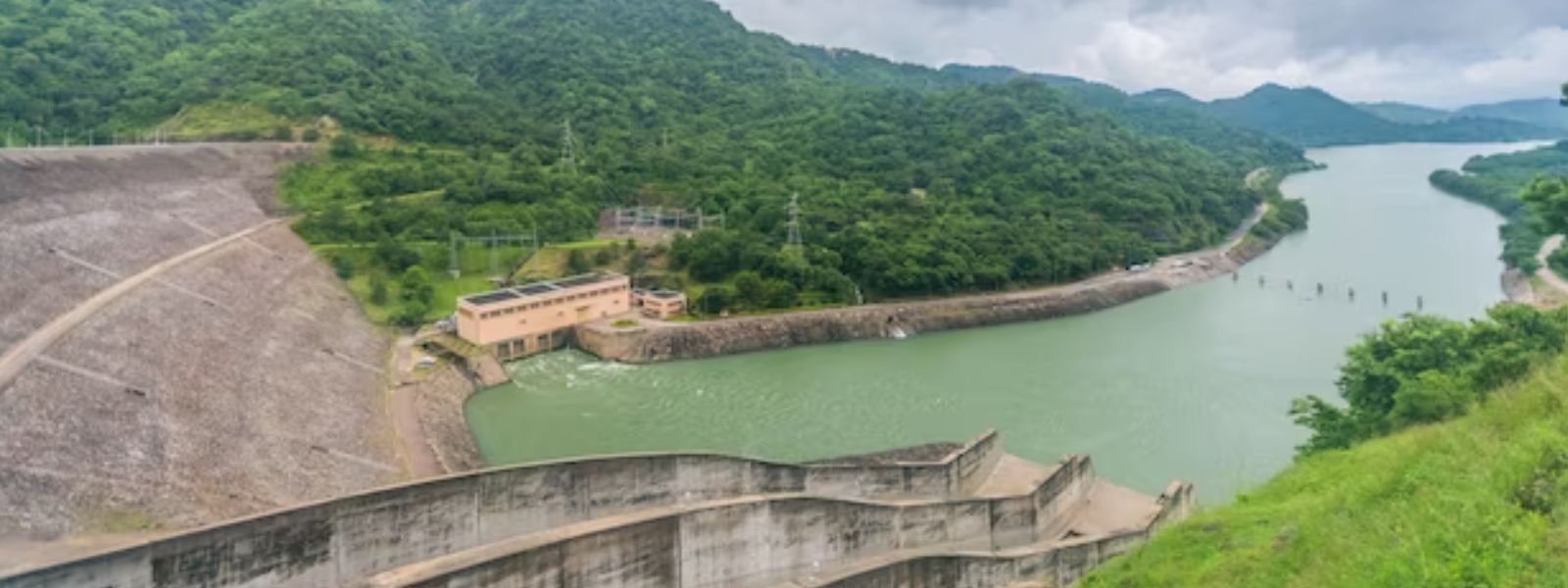 Water levels of reservoirs still low